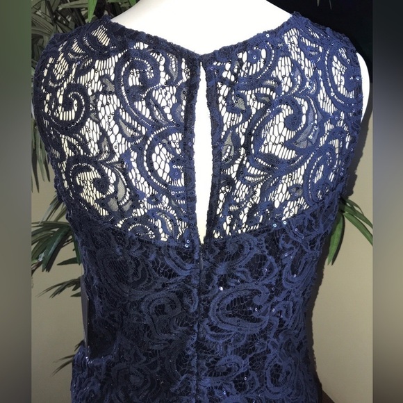 MARINA Navy Illusion Yoke Lace Gown Sequins Dress Size 8 NEW WITH TAG - Picture 13 of 15